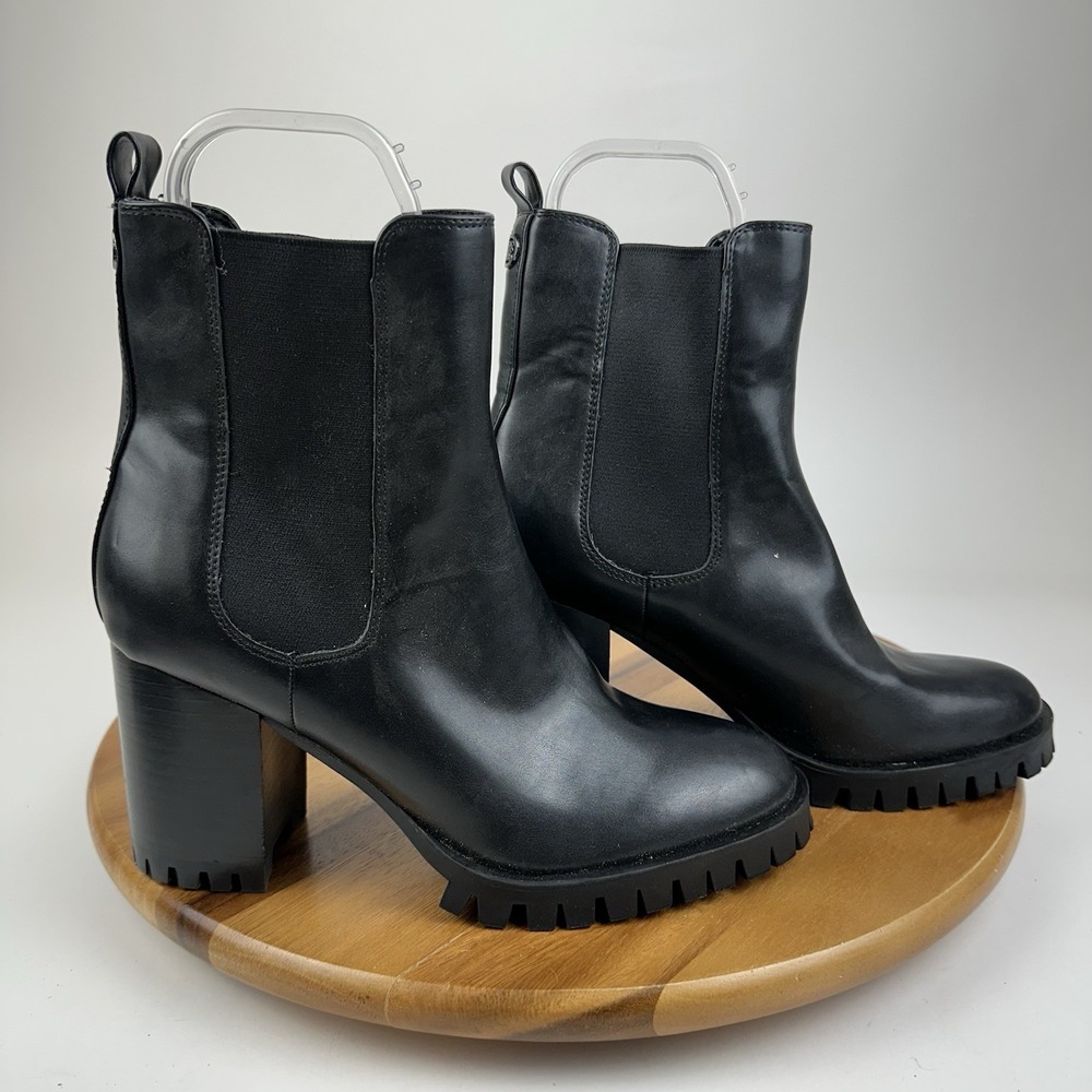 New NWOB Womens Nine West Kort Black Faux Leather Lug Sole Ankle Boots Size 10 M